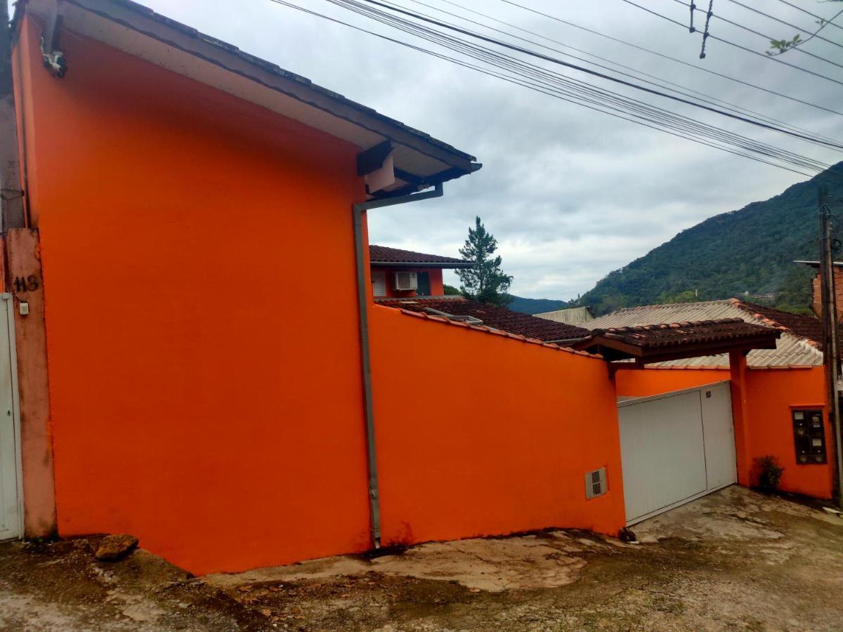 Hospedagem Casa Laranja Ubatuba Buitenkant foto